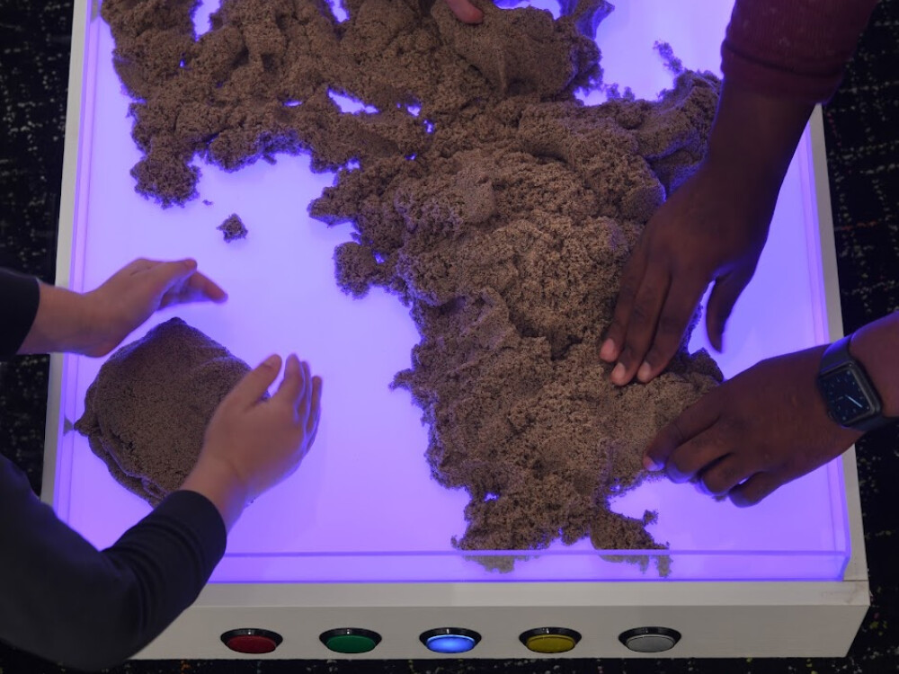 Light Table With Sand Table Top (uk And Eu Adapter)