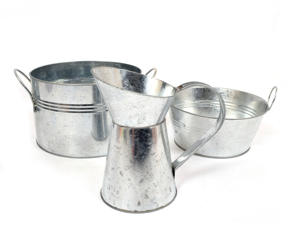 Metal Pot Set (3 Varied Components)