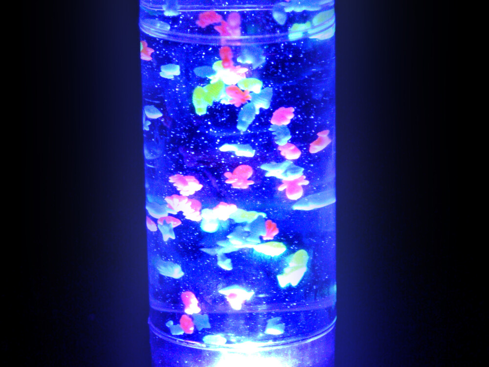 Light Up Mini Fish Aquariums 3 Asst Colours (battery Operated - Included)